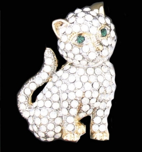 CAT BROOCH