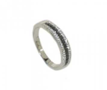 925 STERLING SILVER RING.