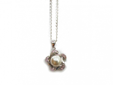 925 PEARL AND CZ PENDANT.