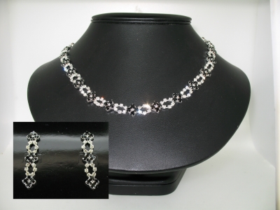 DIAMANTE NECKLACE AND EARRING SET