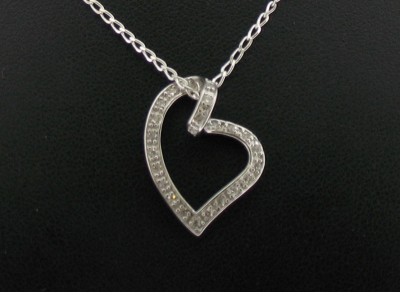 925 HEART PENDANT + CHAIN